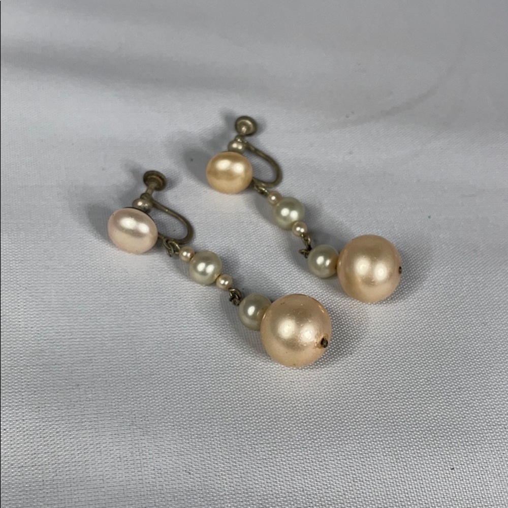 Vintage Pearl Screw On Earrings